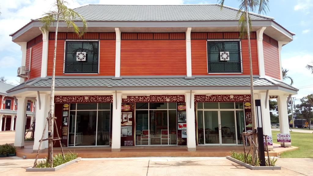 Suratthani Airport Campsite Σούρατ Τανί Εξωτερικό φωτογραφία
